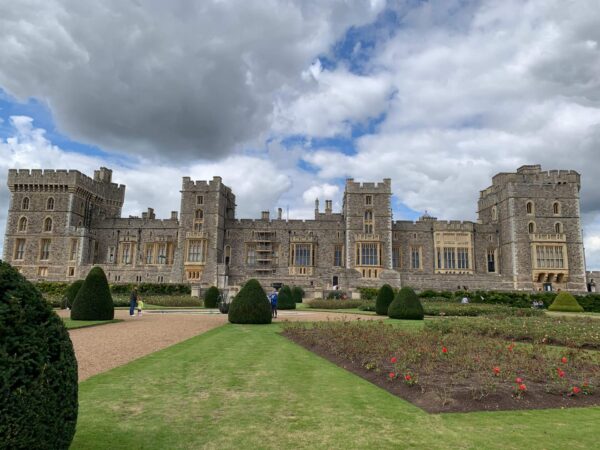 Stonehenge, Windsor, and Bath from London - Image 4